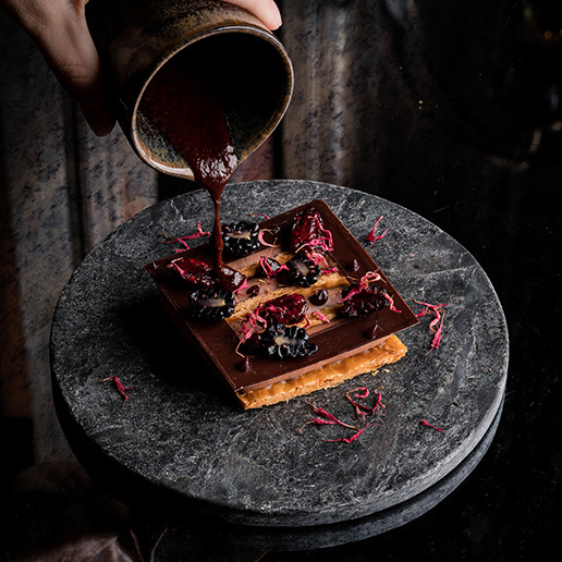 Dessert gourmand pour célébrer un enterrement de vie de jeune fille au restaurant Dans le Noir ?